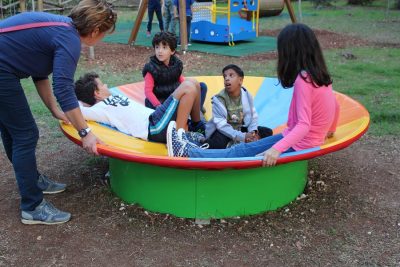 nidondolo-gioco-inclusivo-bambini-gruppo