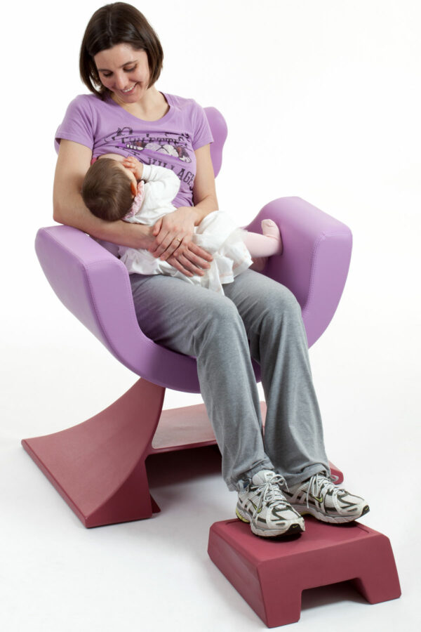 Poltrona per allattamento - Breastfeeding armchair - Stillstuhl - Sillón de lactancia - Fauteuil d'allaitement